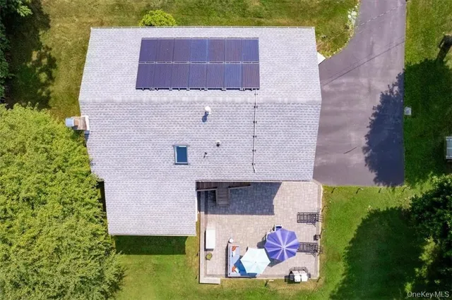 $899,000 | 1 North Amundsen Lane, Airmont, NY 10901