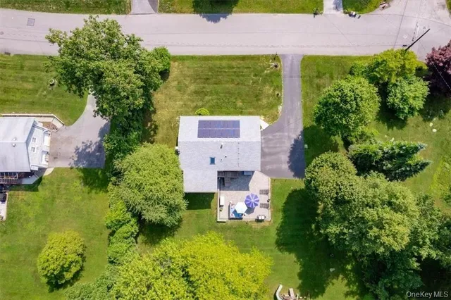 $899,000 | 1 North Amundsen Lane, Airmont, NY 10901