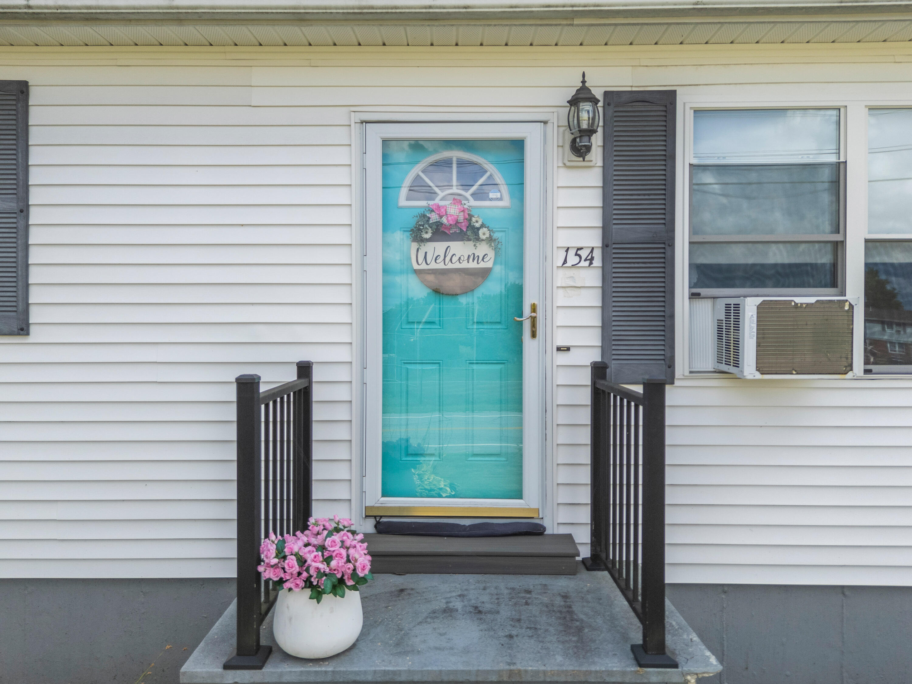 154 Rideout Avenue Lewiston, ME 04240 - Photo 31 of 45 154 Rideout Ave_0112
