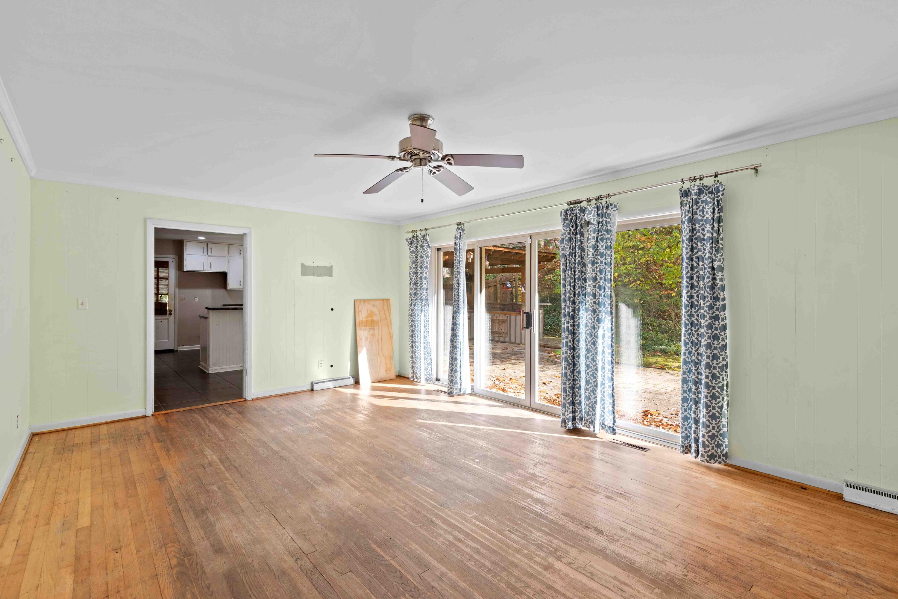 310 Green Gorge Road Signal Mountain, TN 37377 - Photo 19 of 45 Interior-10