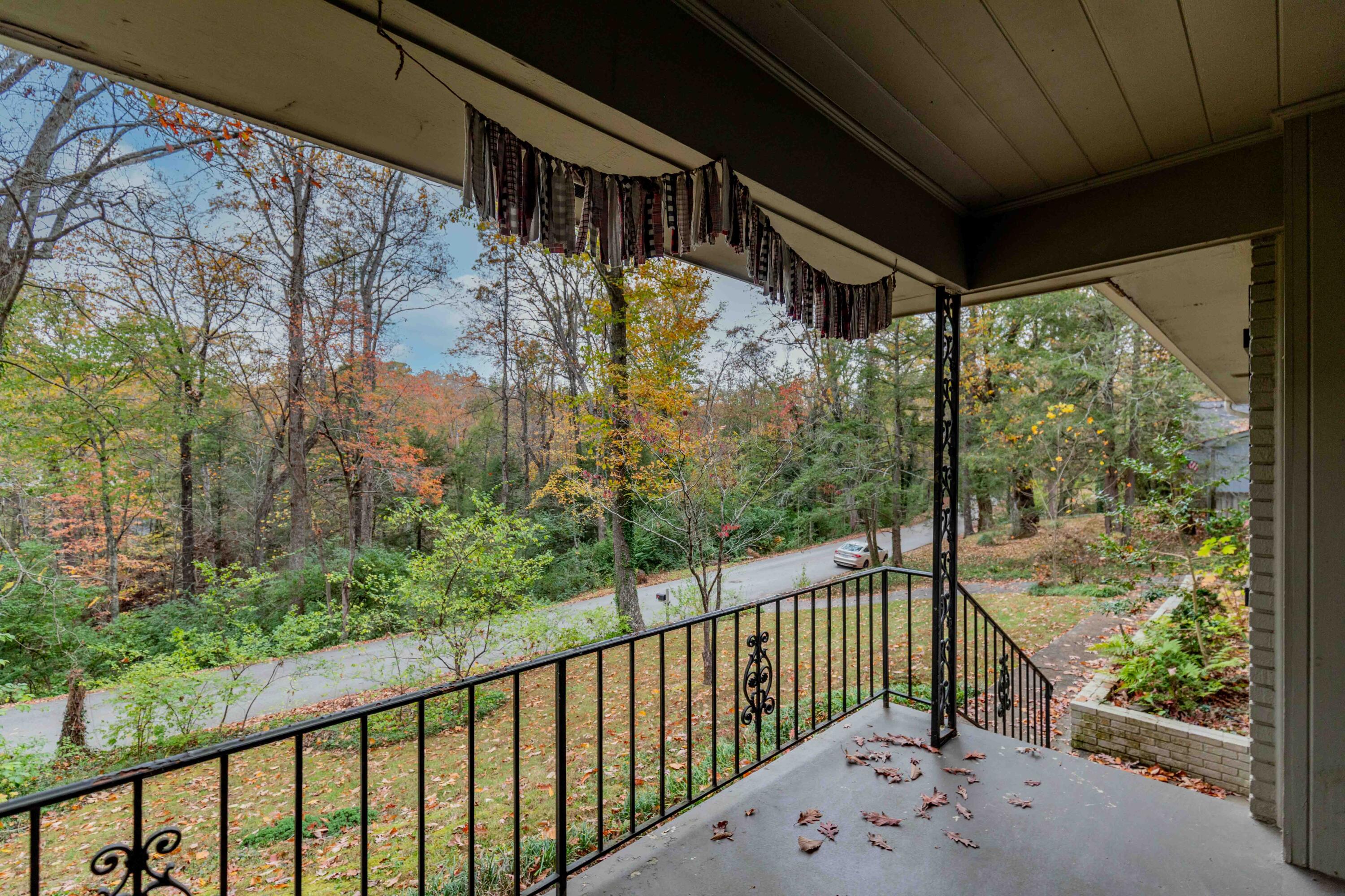 310 Green Gorge Road Signal Mountain, TN 37377 - Photo 7 of 45 Green Gorge-15