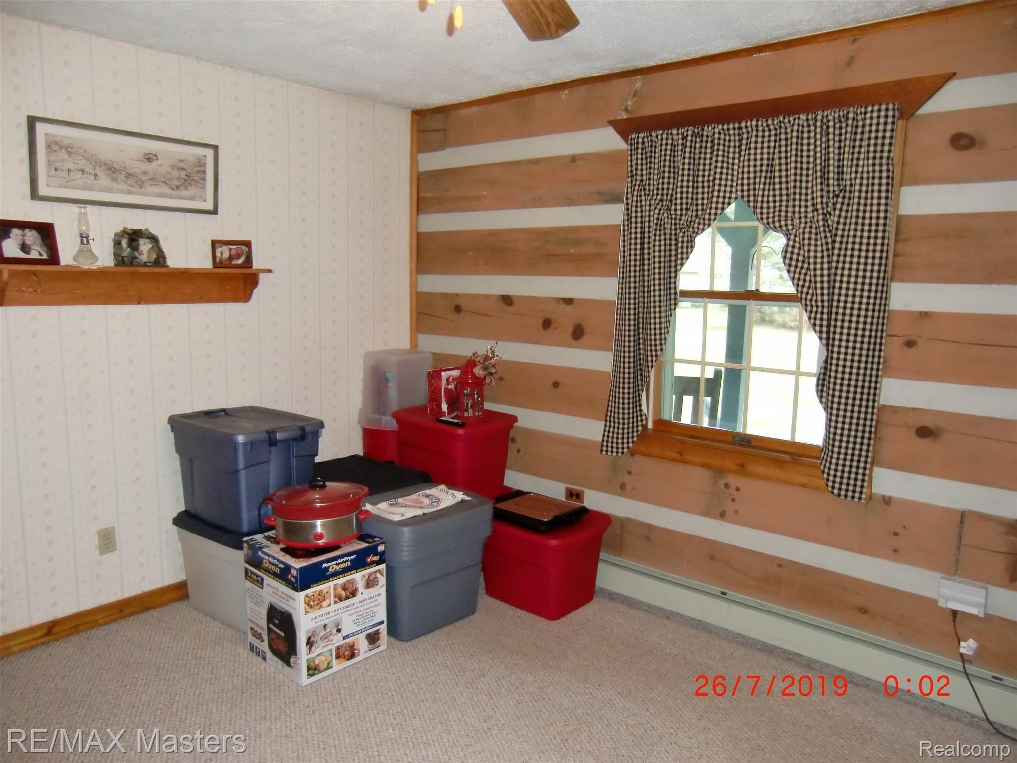 20561 Merriman Road Romulus, MI 48174 - Photo 9 of 31 CIMG4215.JPG