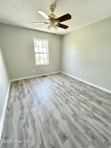 $1,400 | 890 Spring Forest Road, Unit I8, Greenville, NC 27834