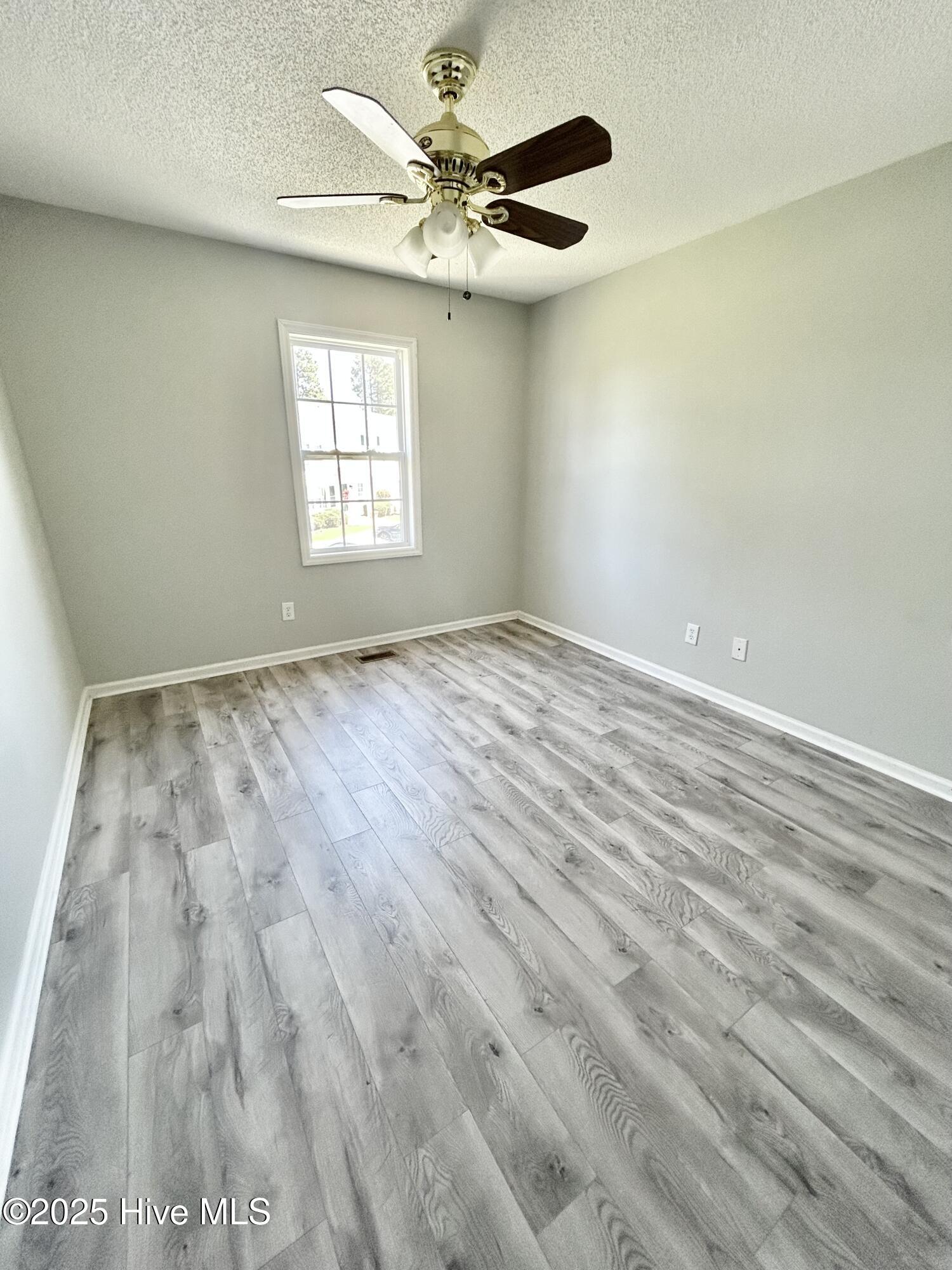 890 Spring Forest Road, Unit I8 Greenville, NC 27834 - Photo 12 of 19 IMG_1526