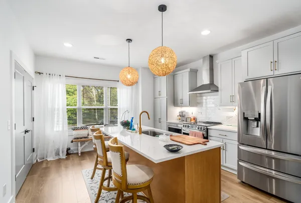 $529,000 | 862 West Sharpe Avenue, Unit 7, Nashville, TN 37206