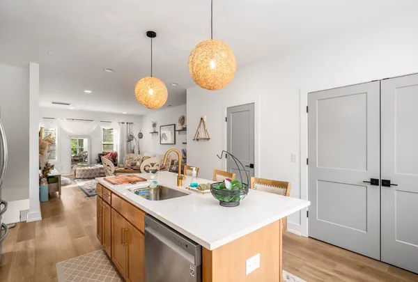 $529,000 | 862 West Sharpe Avenue, Unit 7, Nashville, TN 37206