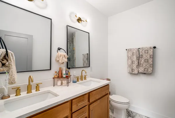 $529,000 | 862 West Sharpe Avenue, Unit 7, Nashville, TN 37206