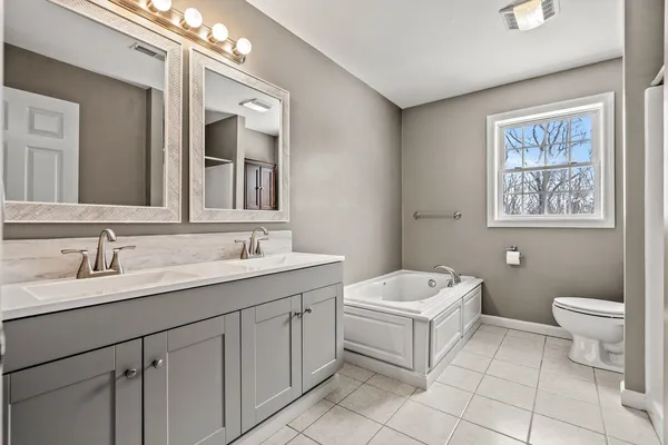 $750,000 | 401 Wallace Road, Goffstown, NH 03045