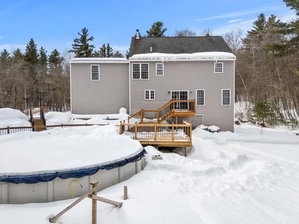 $750,000 | 401 Wallace Road, Goffstown, NH 03045
