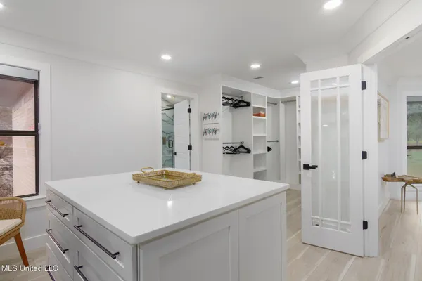 $1,249,000 | 73 Baracuda Drive, Hattiesburg, MS 39402