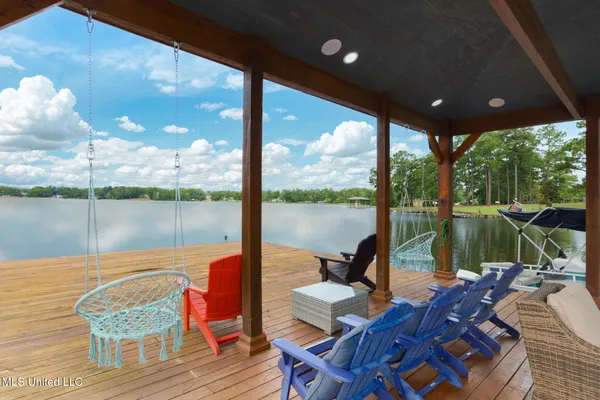 $1,249,000 | 73 Baracuda Drive, Hattiesburg, MS 39402