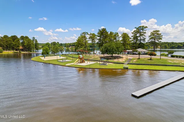 $1,249,000 | 73 Baracuda Drive, Hattiesburg, MS 39402