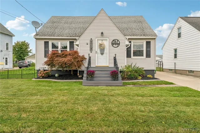 $240,000 | 215 Curtiss Street, Cheektowaga, NY 14212