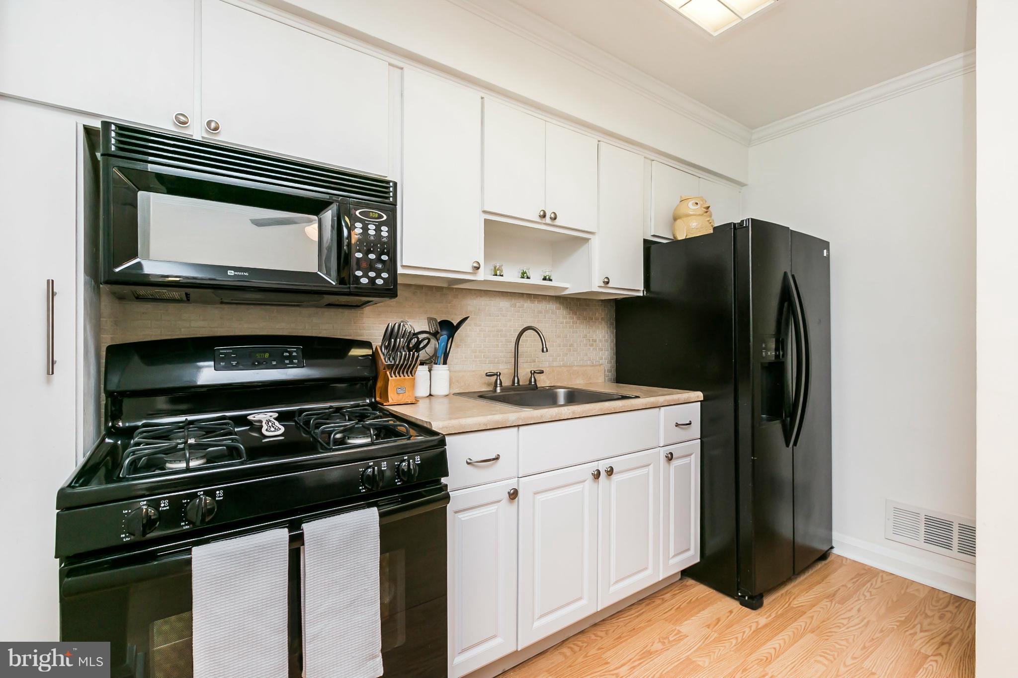 6816 Conley Street Baltimore, MD 21224 - Photo 8 of 23 Kitchen