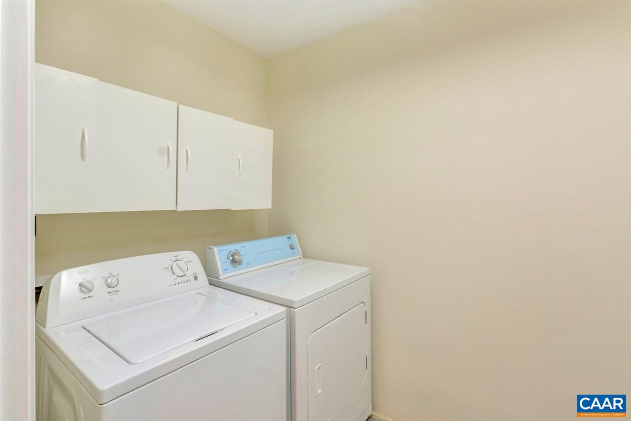 380 Chapel Road Ruckersville, VA 22968 - Photo 22 of 25 a utility room with dryer and washer