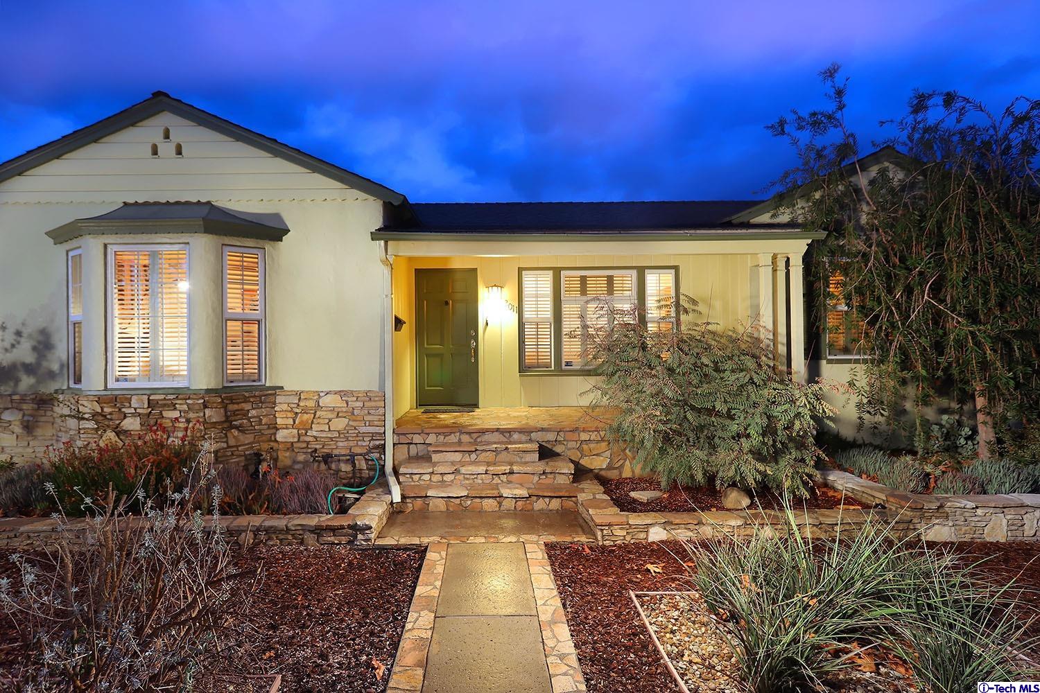 2011 West Kenneth Road Glendale, CA 91201 - Photo 2 of 32 Gallery Image 2