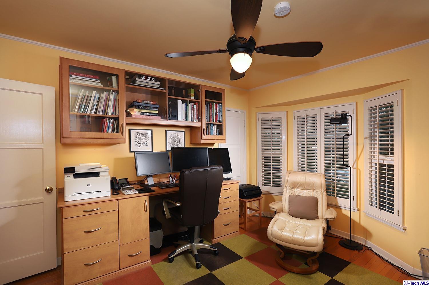 2011 West Kenneth Road Glendale, CA 91201 - Photo 20 of 32 Gallery Image 20