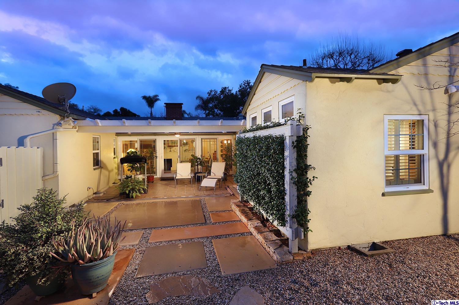 2011 West Kenneth Road Glendale, CA 91201 - Photo 28 of 32 Gallery Image 28