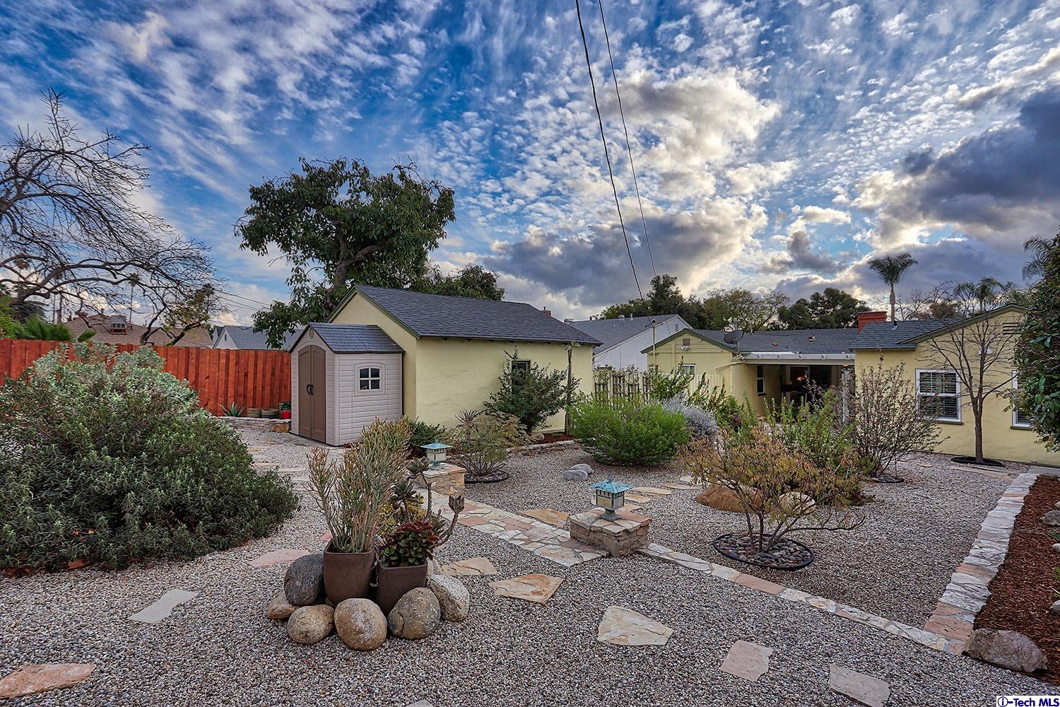 2011 West Kenneth Road Glendale, CA 91201 - Photo 29 of 32 Gallery Image 29