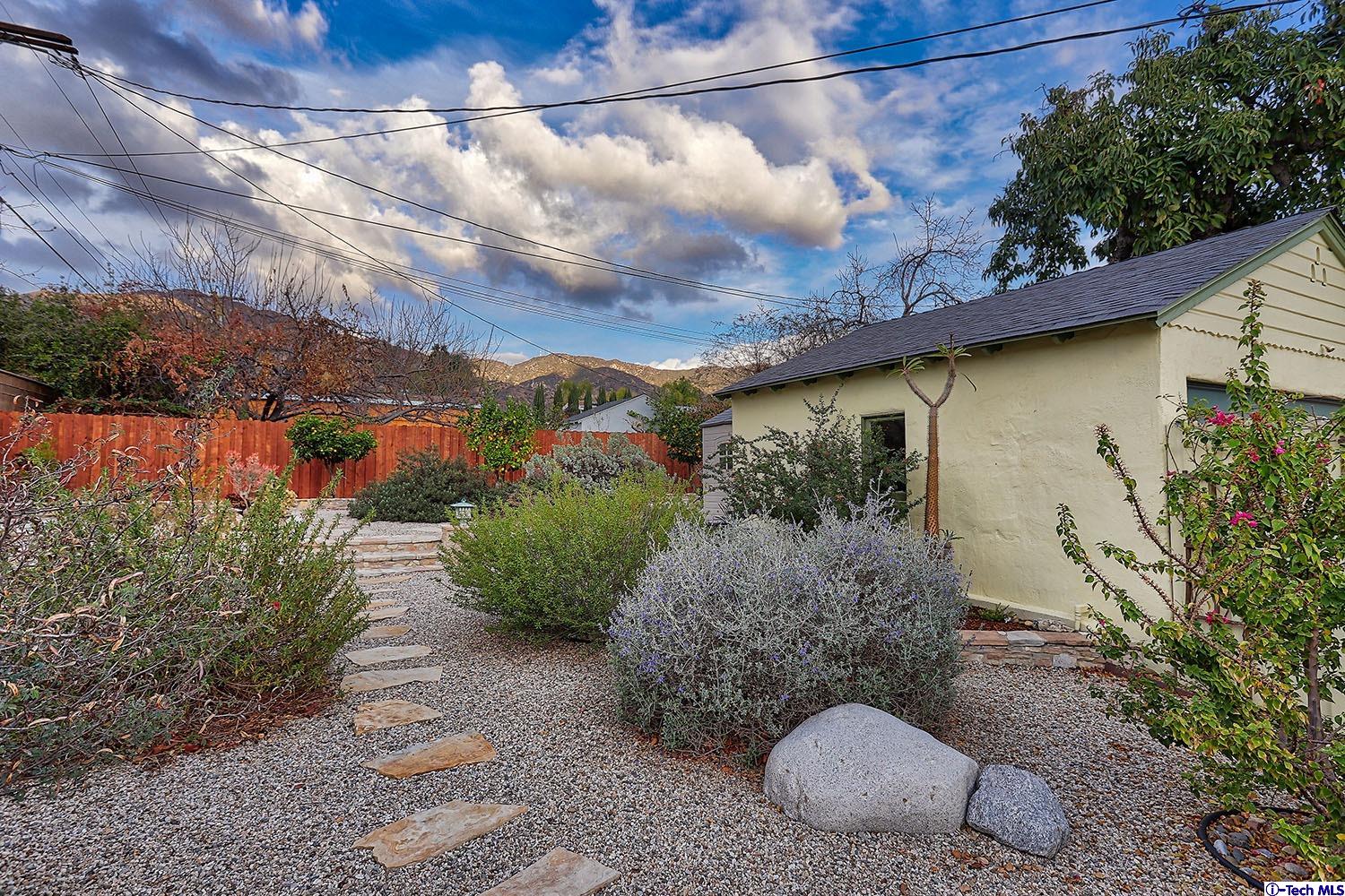 2011 West Kenneth Road Glendale, CA 91201 - Photo 32 of 32 Gallery Image 32
