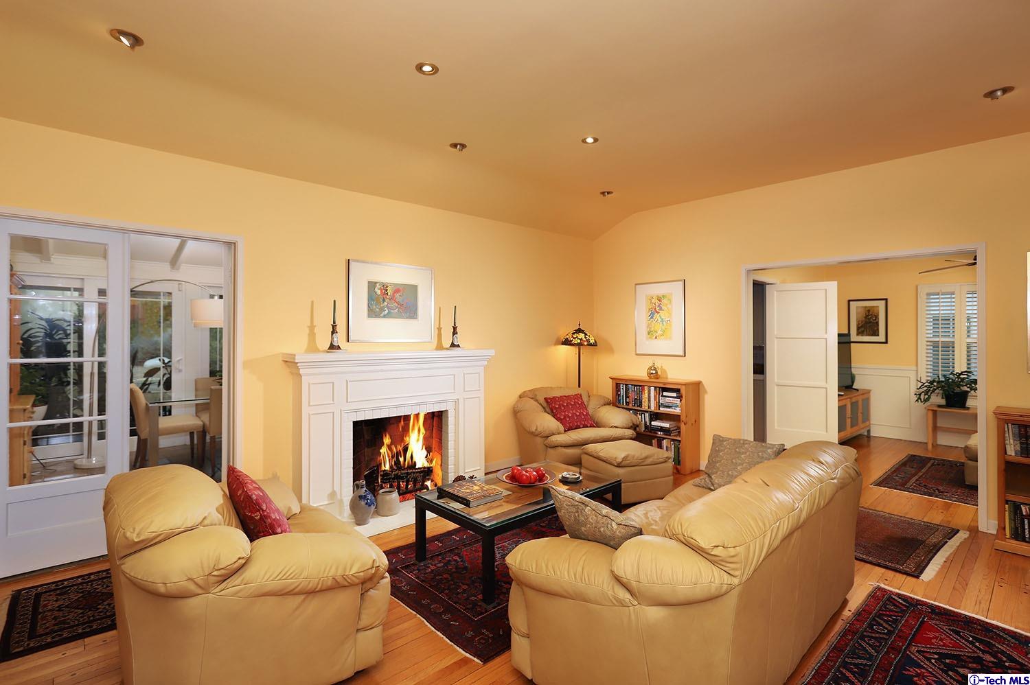 2011 West Kenneth Road Glendale, CA 91201 - Photo 7 of 32 Gallery Image 7