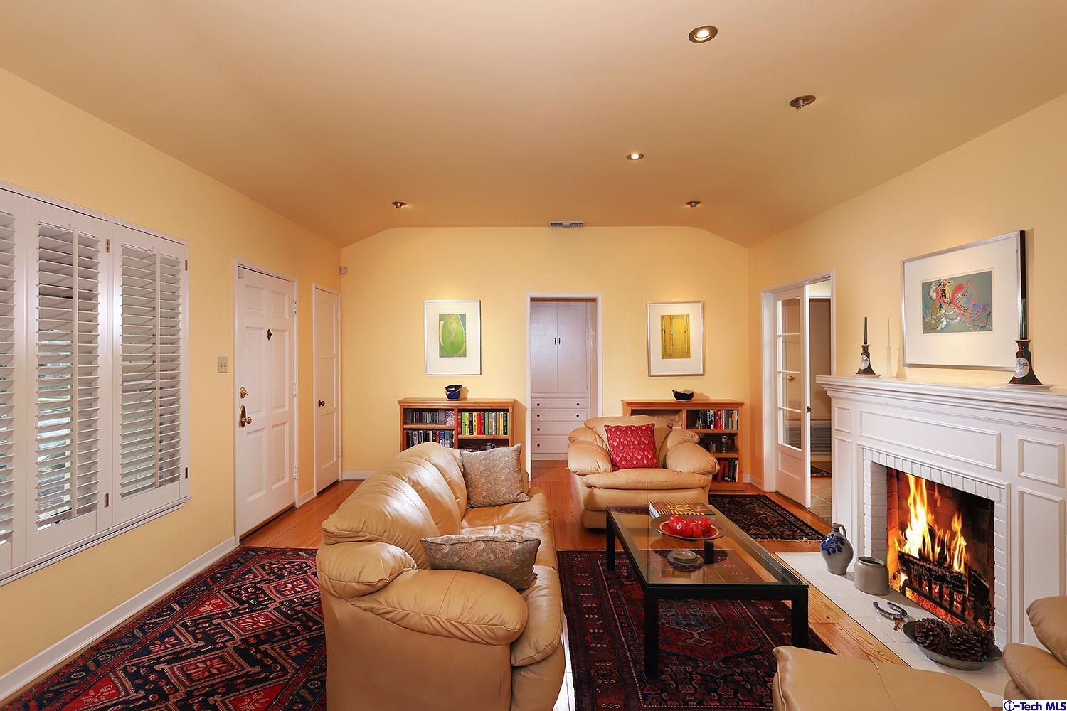 2011 West Kenneth Road Glendale, CA 91201 - Photo 8 of 32 Gallery Image 8