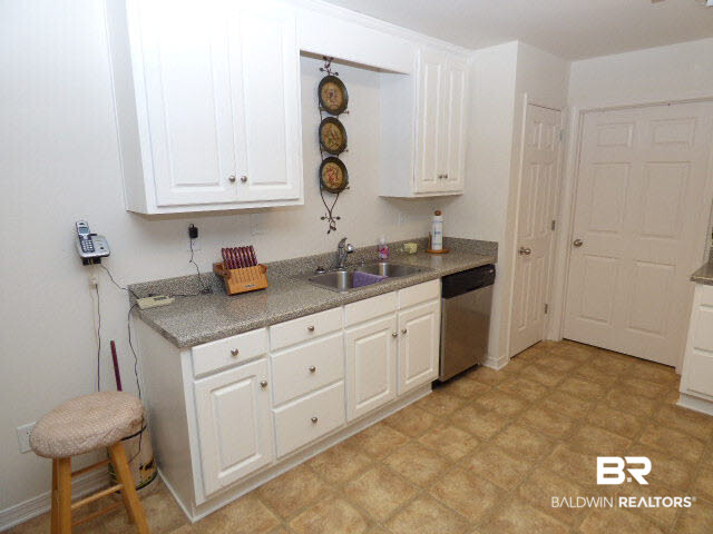 7453 Fairmont Drive Foley, AL 36535 - Photo 10 of 25 kitchen 1