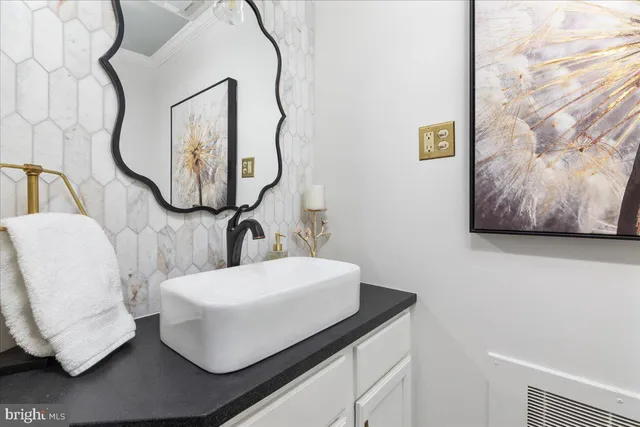 $679,900 | 316 West Whitlock Avenue, Winchester, VA 22601