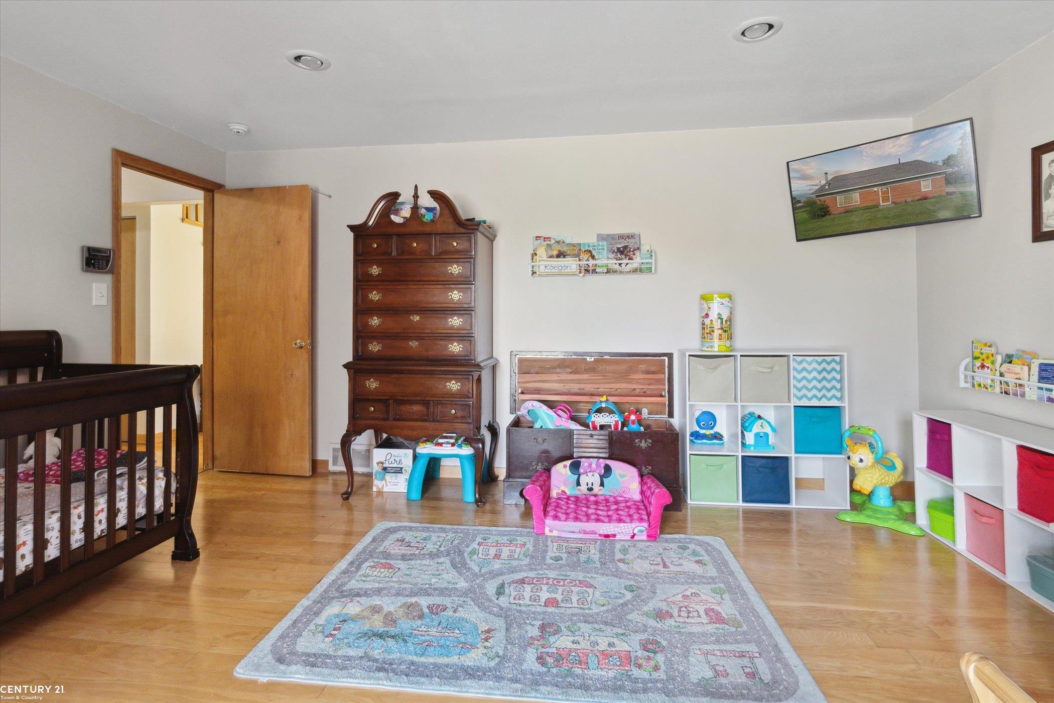1497 Parke Street Rochester Hills, MI 48307 - Photo 18 of 33
