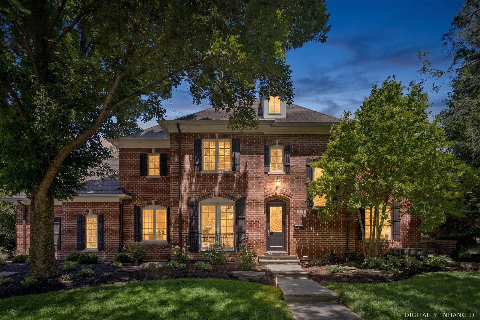 690 Wingate Road Glen Ellyn, IL 60137 - Photo 2 of 49