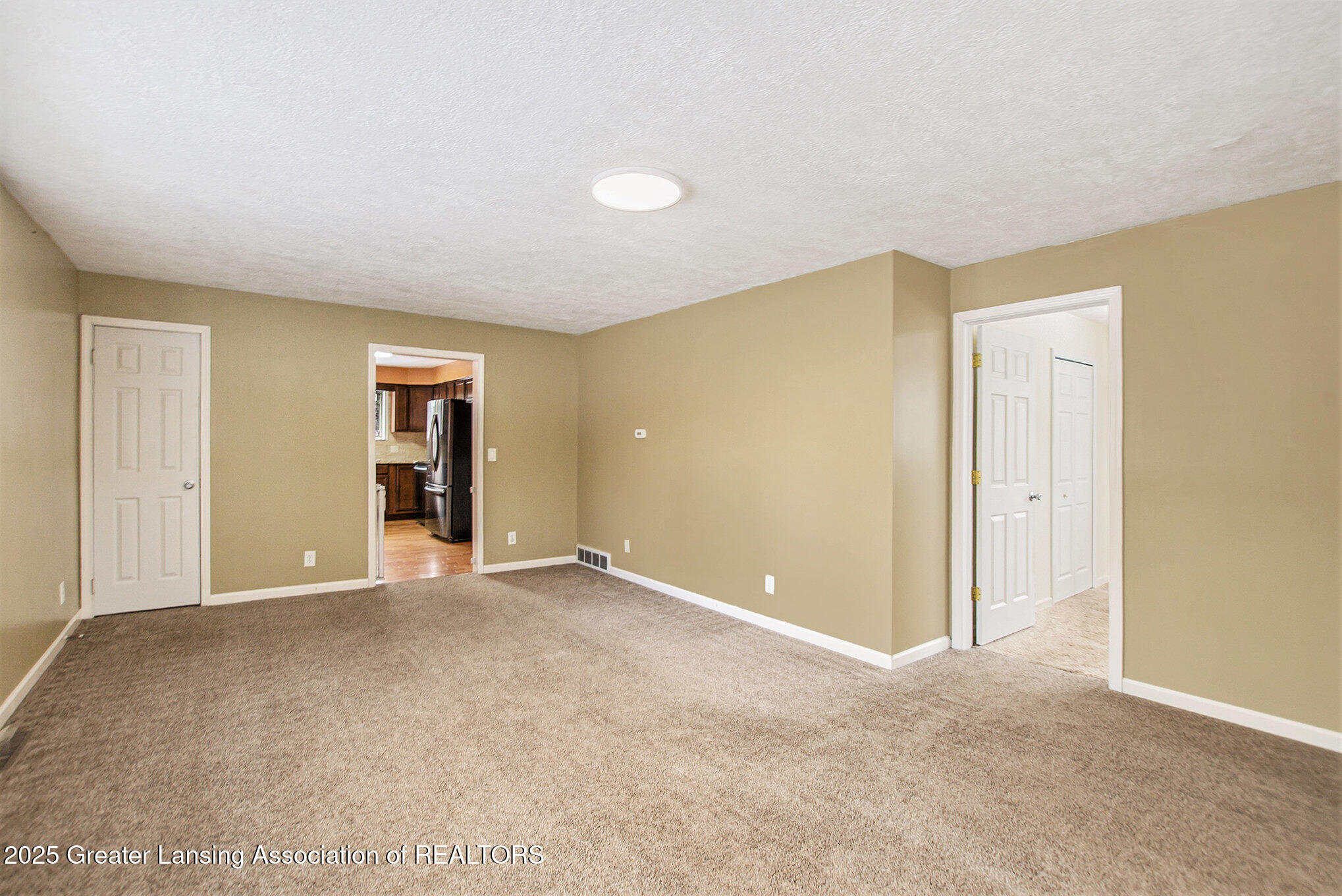 005__ndp3173_991