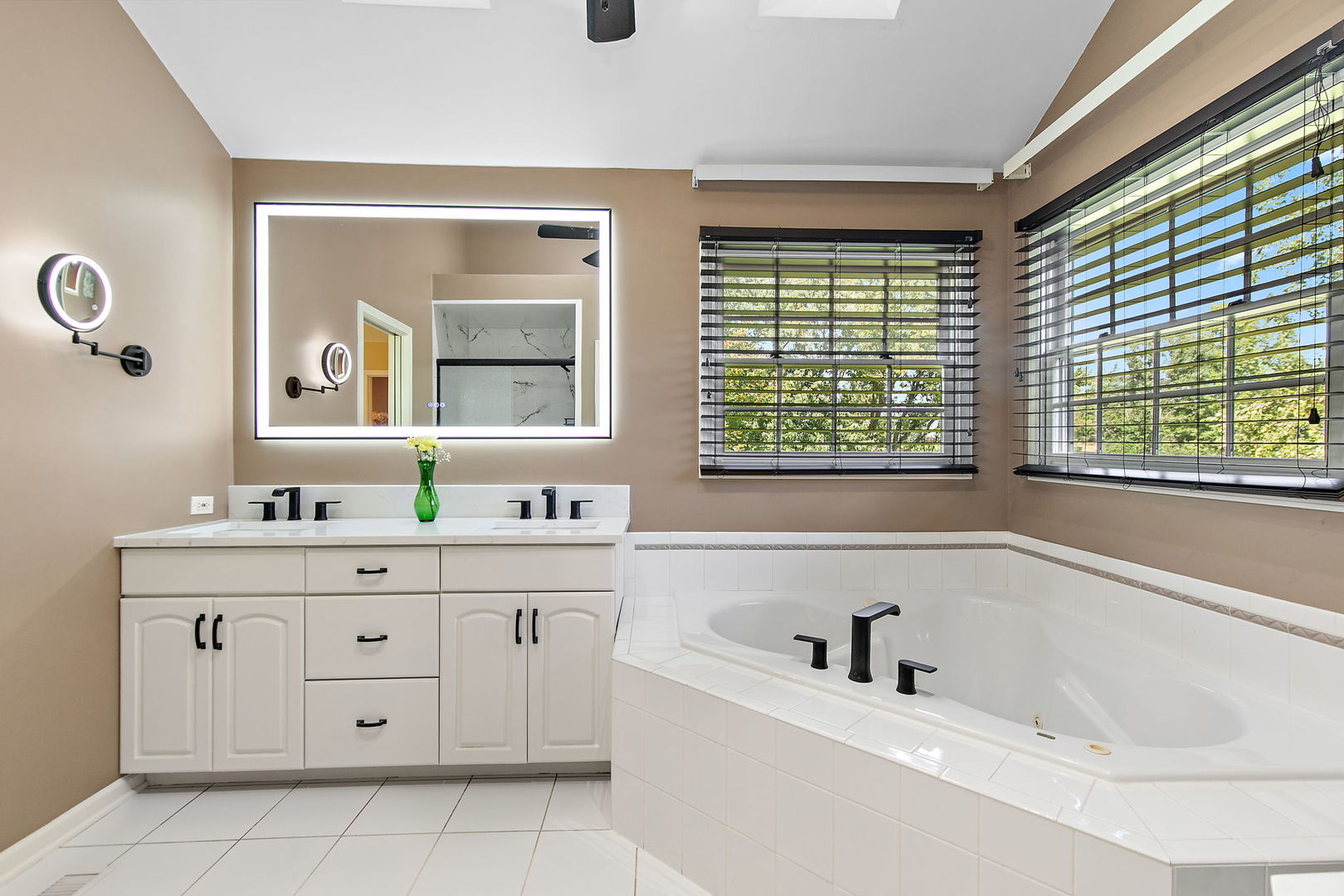 924 Merrill New Road Sugar Grove, IL 60554 - Photo 23 of 46 Gallery Image 23