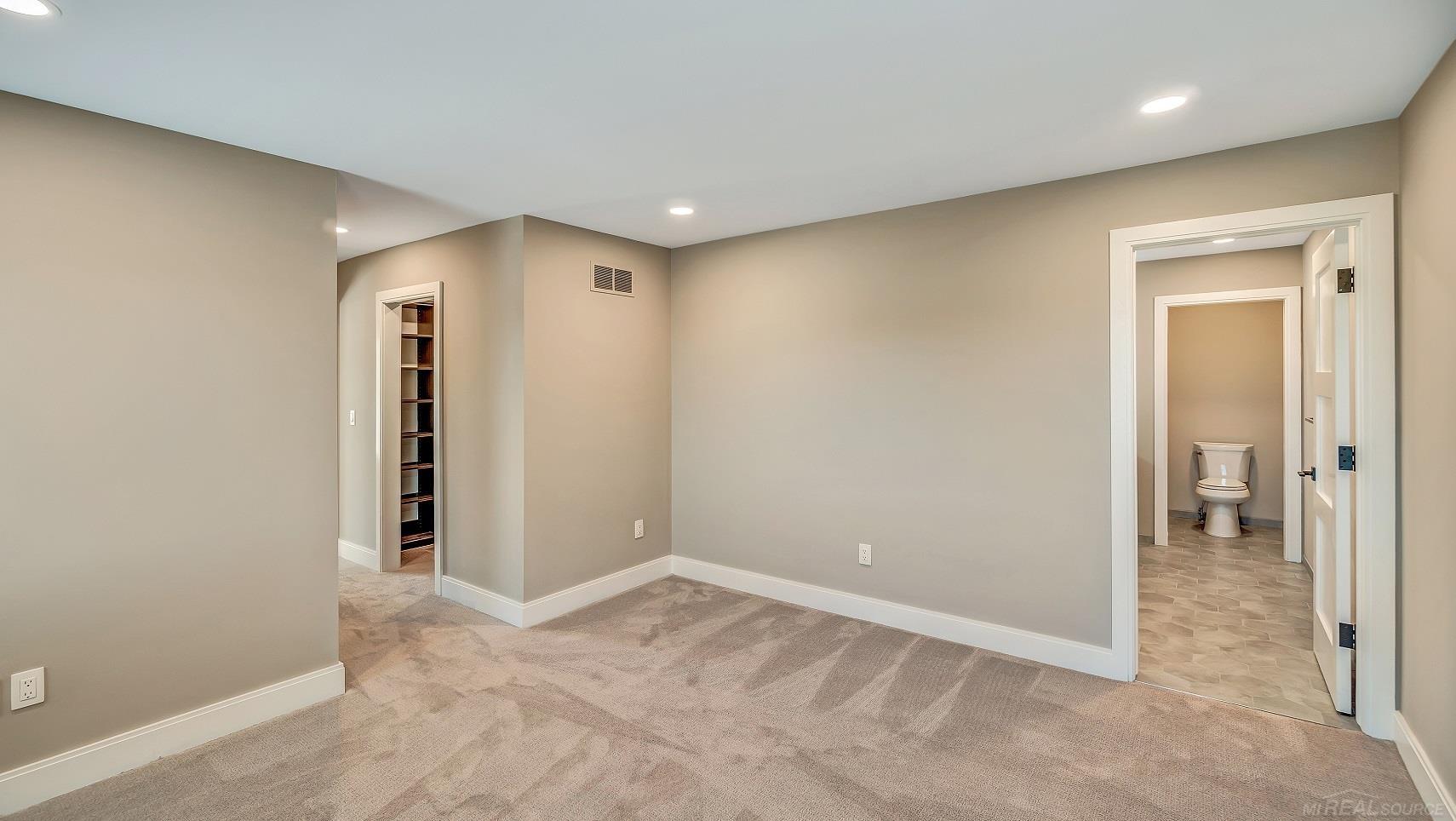 717 East 11 Mile Road Royal Oak, MI 48067 - Photo 11 of 24