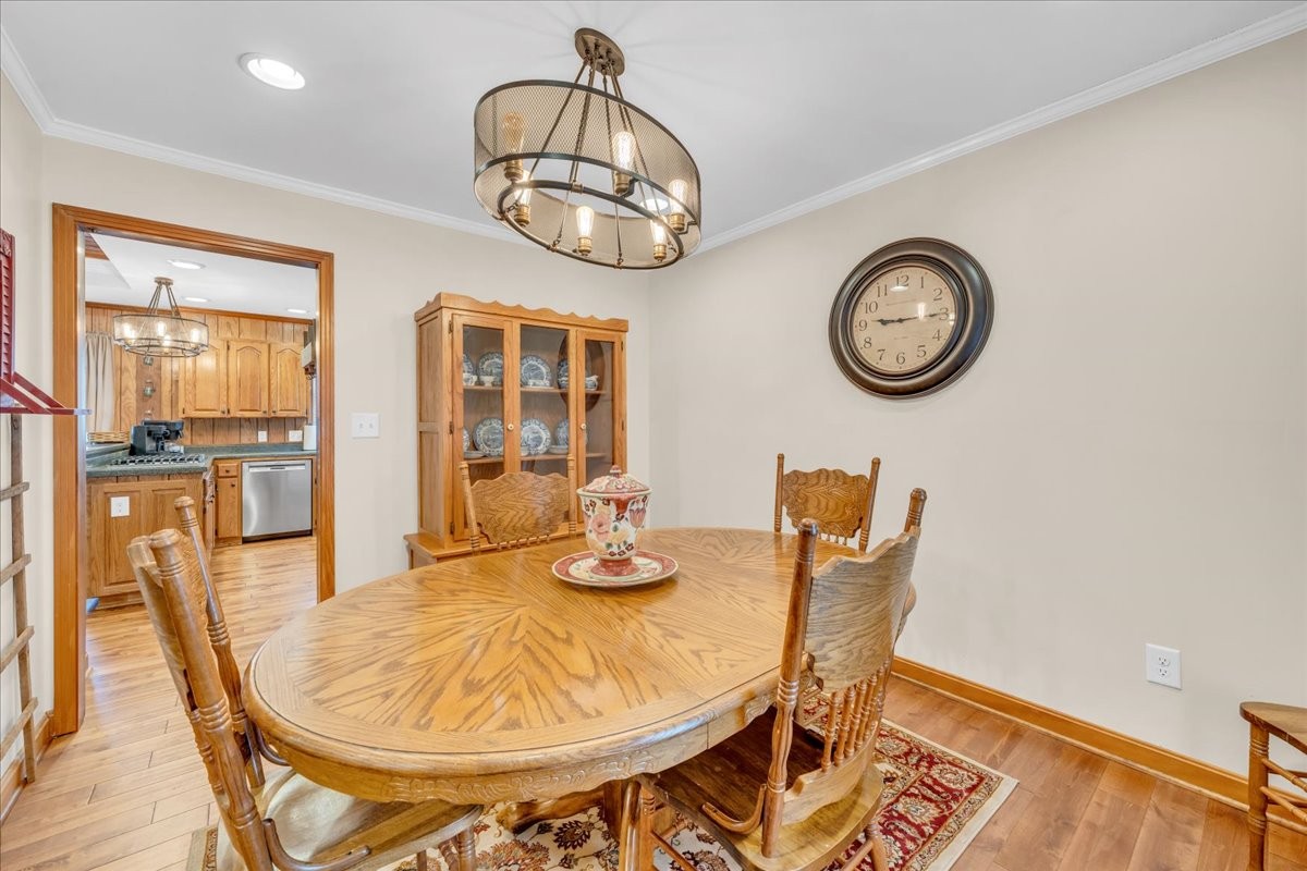 675 Bible Crossing Road Winchester, TN 37398 - Photo 11 of 35 a view of a dining room with furniture