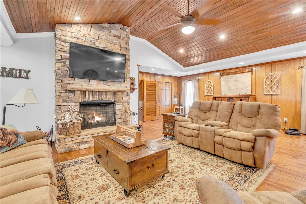 675 Bible Crossing Road Winchester, TN 37398 - Photo 9 of 35 a living room with furniture and a fireplace