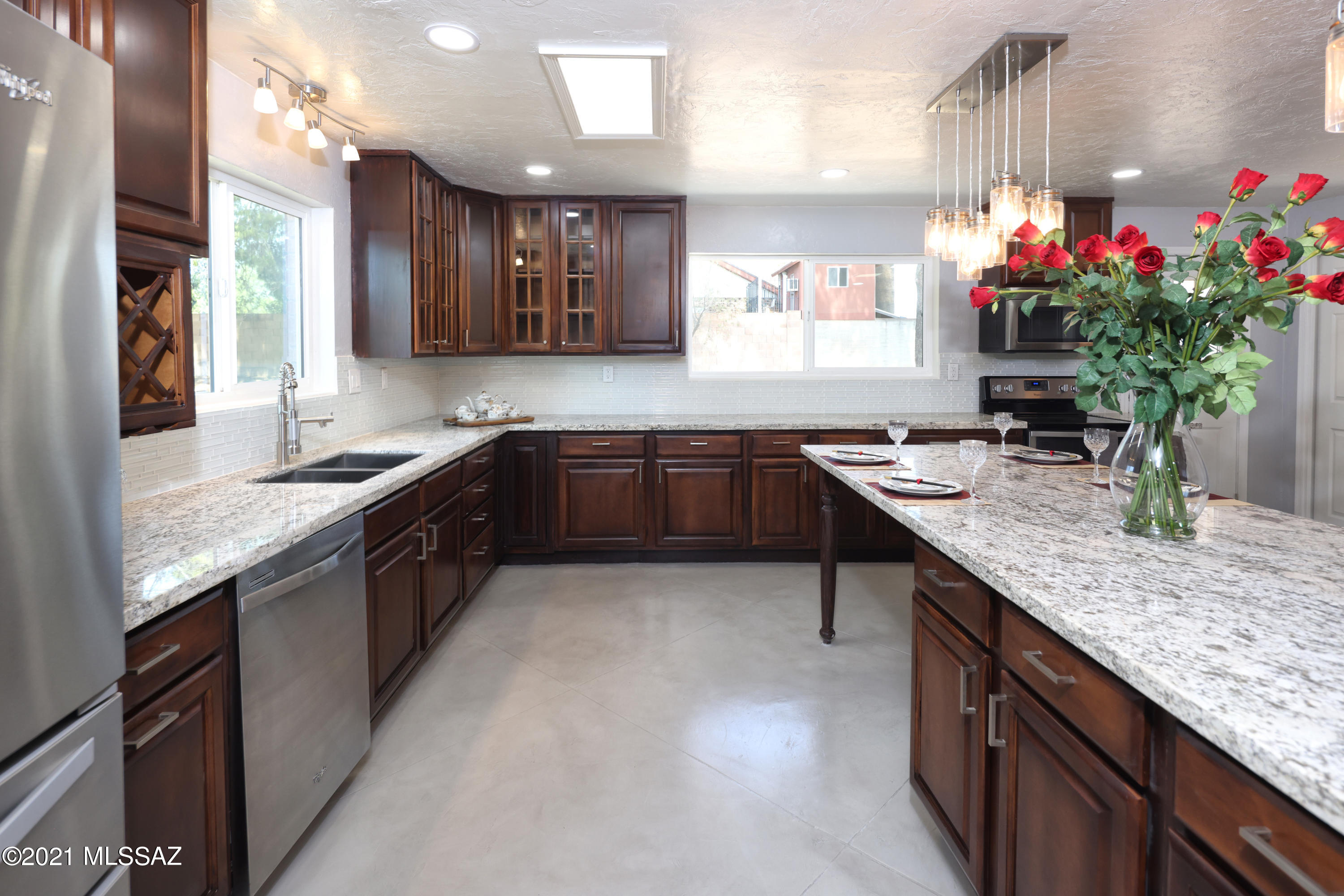 7058 East Redbud Road Tucson, AZ 85715 - Photo 11 of 49 Gallery Image 11