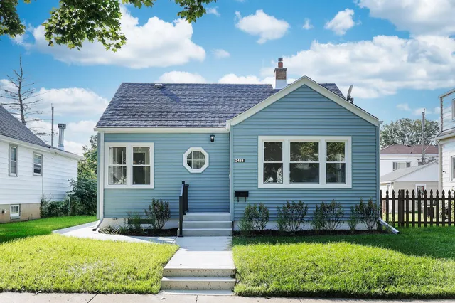 $269,900 | 2433 South 74th Street, West Allis, WI 53219