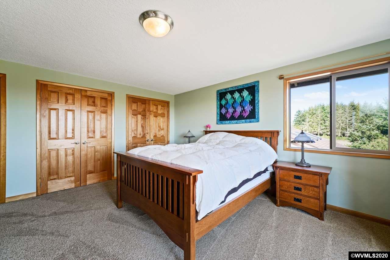 10395 Oak Hill Road Independence, OR 97351 - Photo 26 of 42 Gallery Image 26