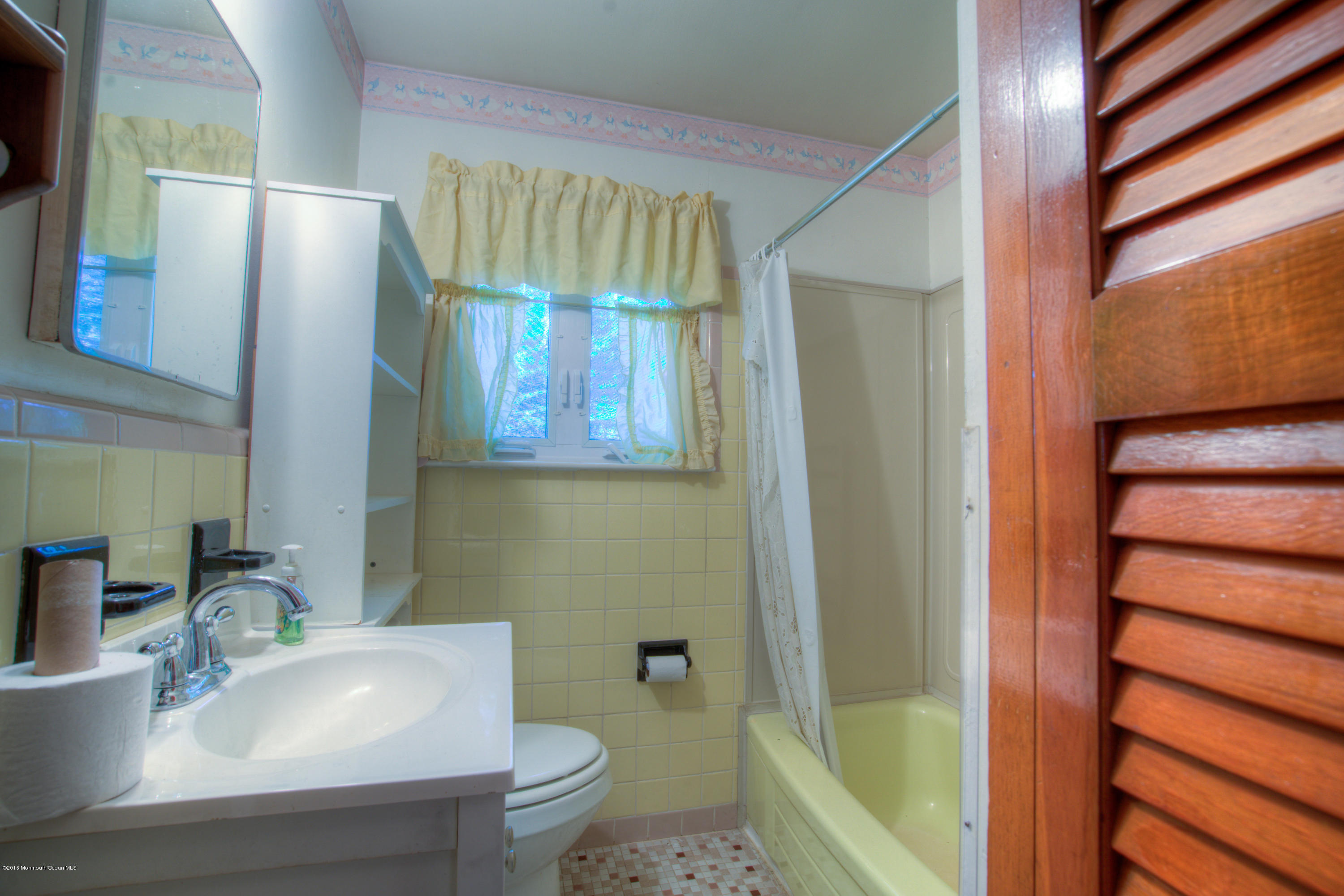 1 Woodland Road Bayville, NJ 08721 - Photo 11 of 16 Full Bath