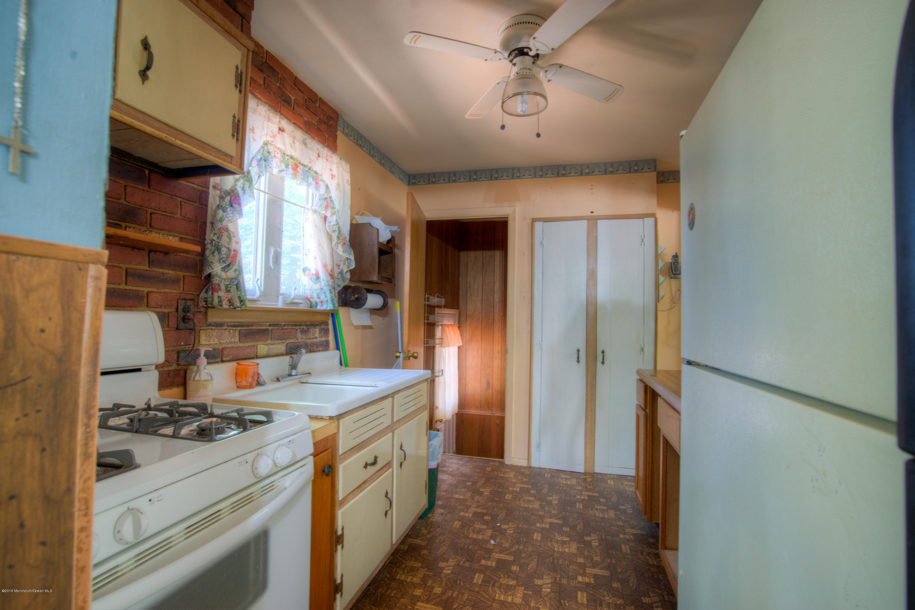 1 Woodland Road Bayville, NJ 08721 - Photo 9 of 16 Kitchen