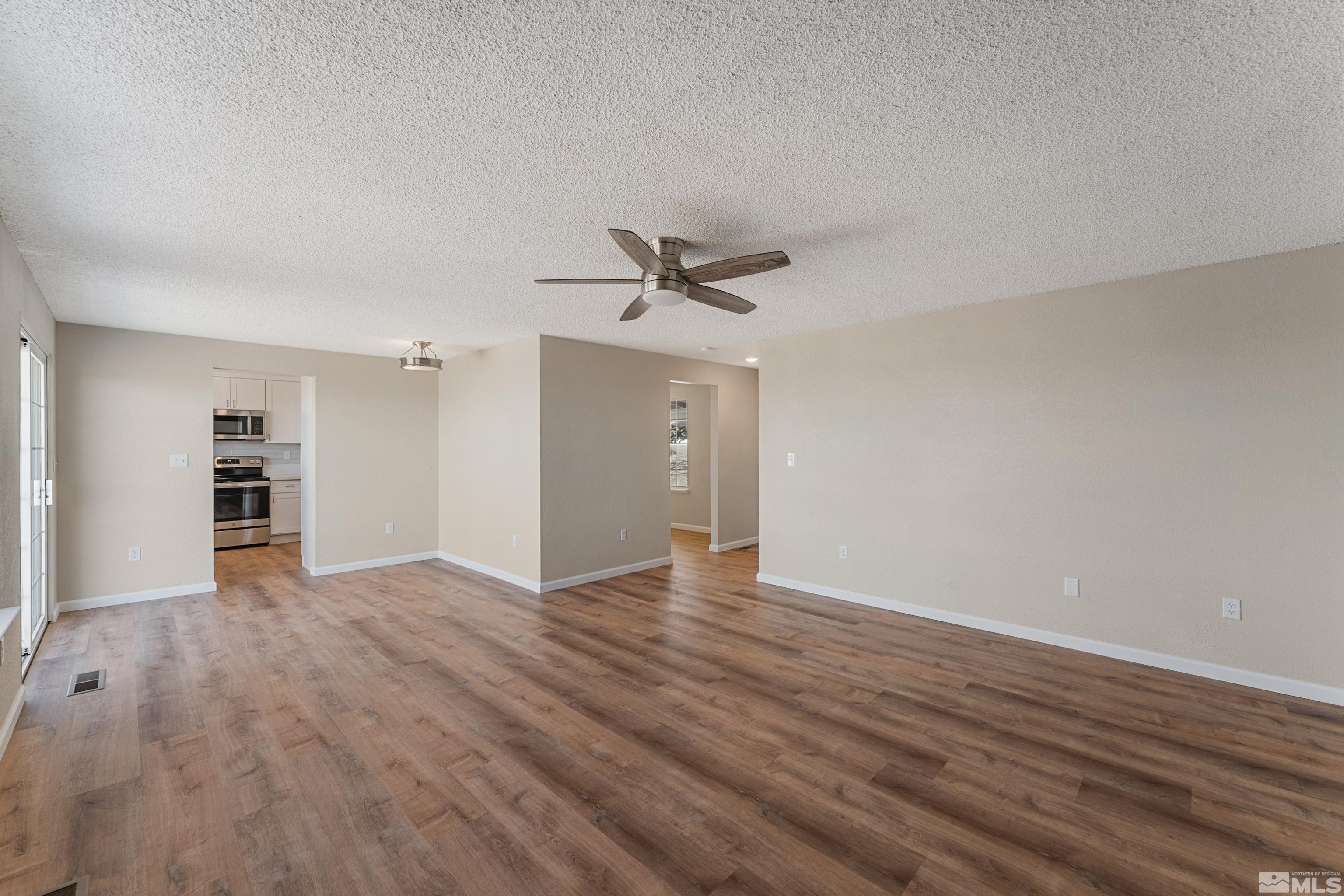 8115 Seneca Drive Reno, NV 89506 - Photo 3 of 40 Photo 3
