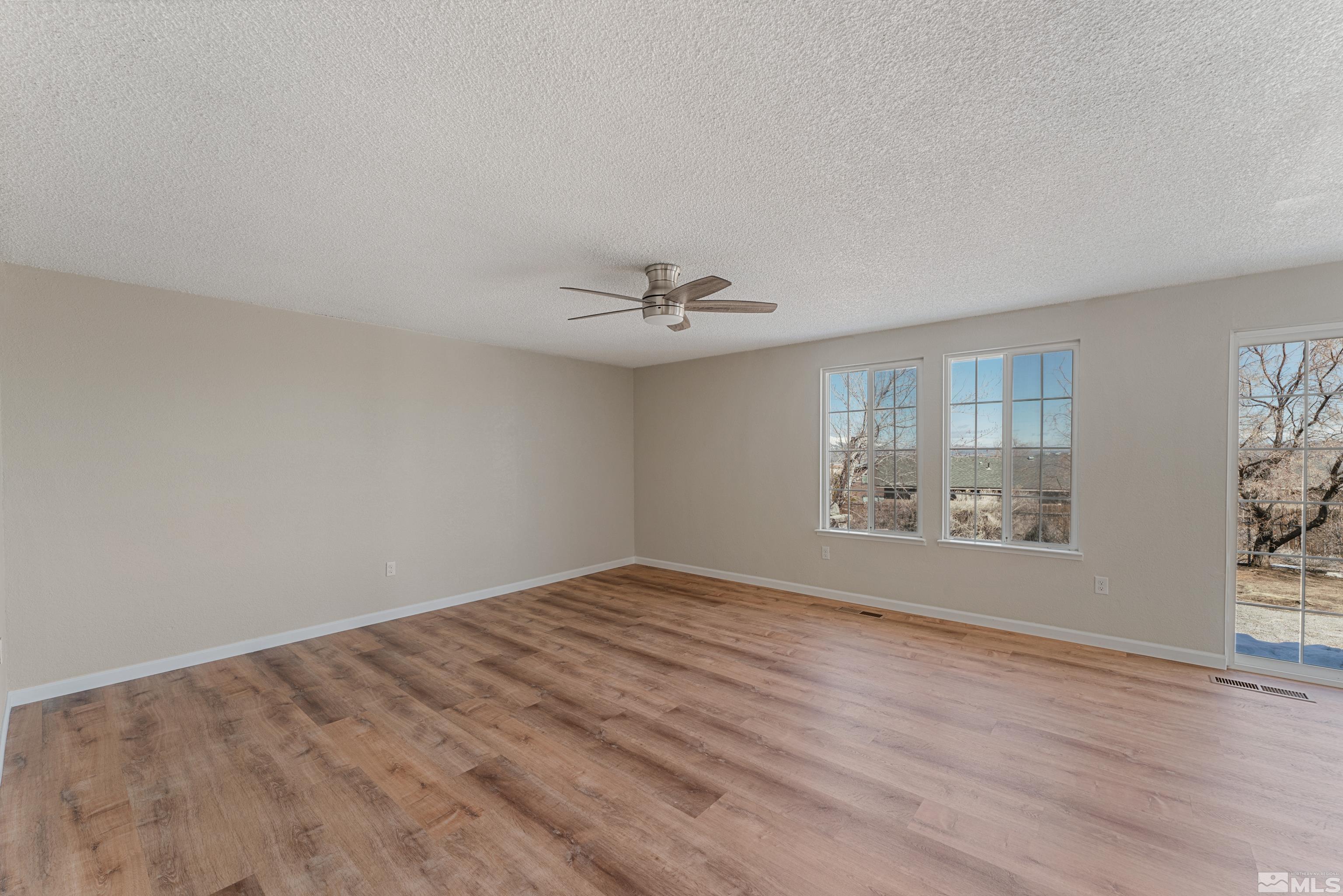8115 Seneca Drive Reno, NV 89506 - Photo 5 of 40 Photo 5