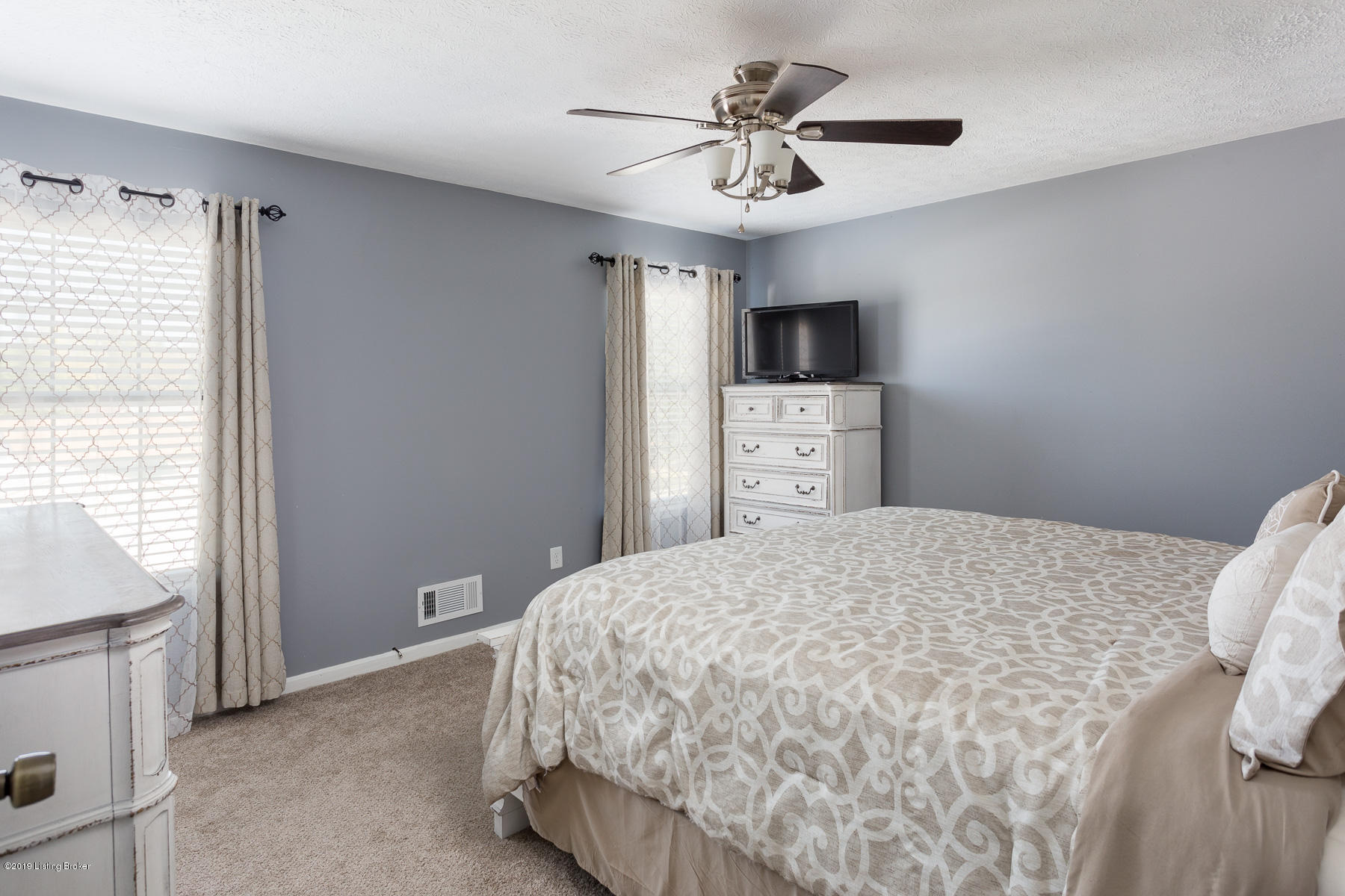 12224 Ridgemont Road Louisville, KY 40229 - Photo 19 of 31 Master Bedroom