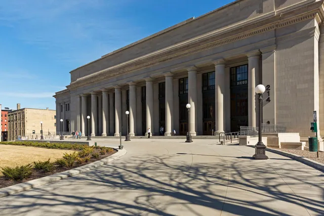 $250,000 | 214 4th Street East, Unit 103, St. Paul, MN 55101