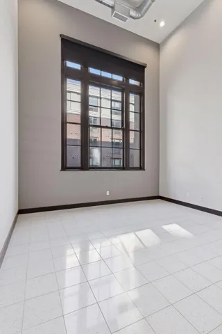 $250,000 | 214 4th Street East, Unit 103, St. Paul, MN 55101