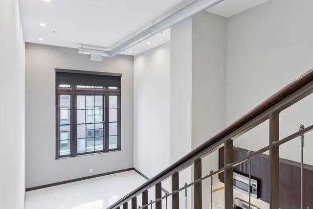 $250,000 | 214 4th Street East, Unit 103, St. Paul, MN 55101