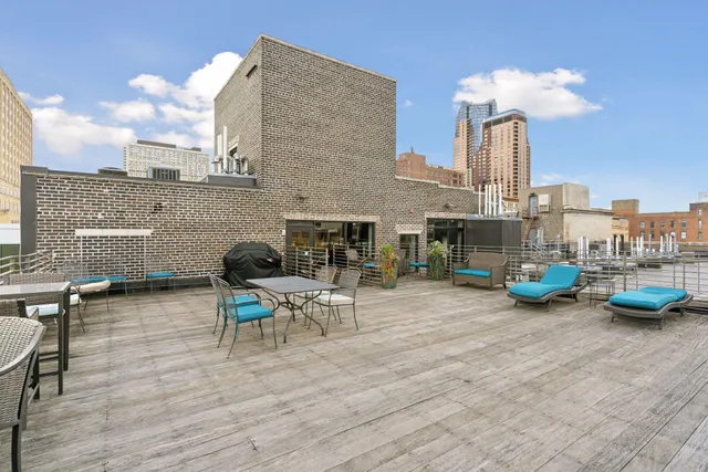 $250,000 | 214 4th Street East, Unit 103, St. Paul, MN 55101