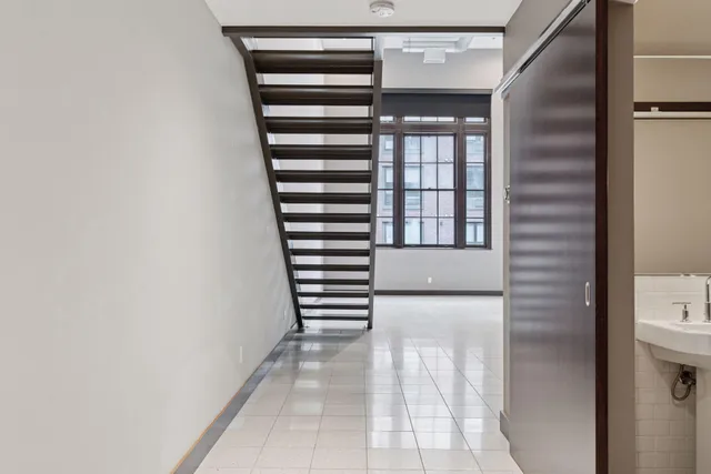 $250,000 | 214 4th Street East, Unit 103, St. Paul, MN 55101