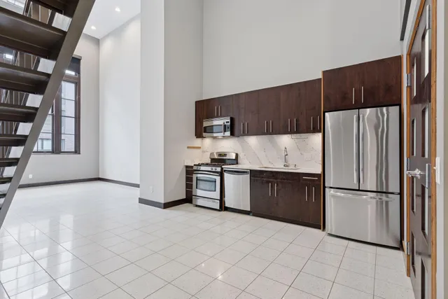 $250,000 | 214 4th Street East, Unit 103, St. Paul, MN 55101