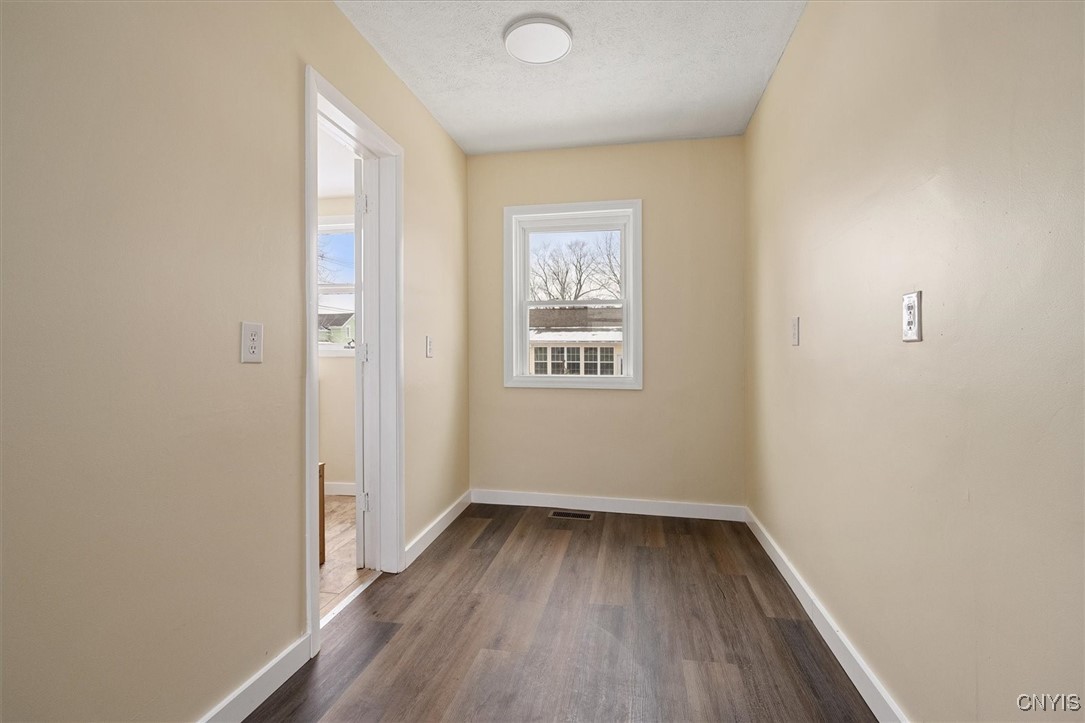 546 Stone Street Oneida, NY 13421 - Photo 12 of 38